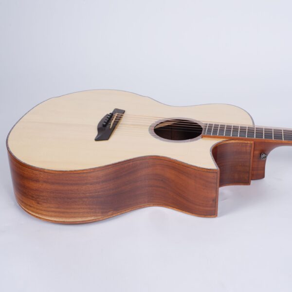 MAESTRO GUITARS Original Series Singa KO CSB A-3