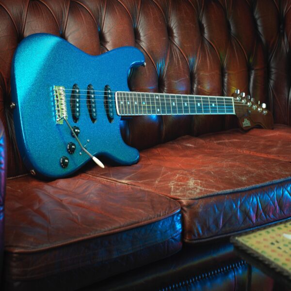 UBERMEISTER S. Blue Flitter Custom Shop-4