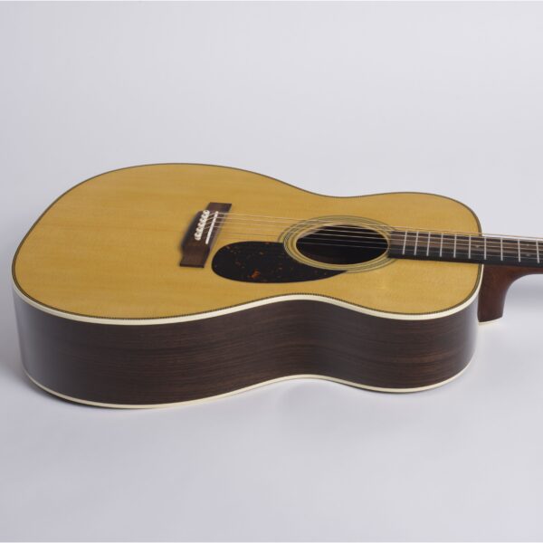 MARTIN GUITARS OM-28-3