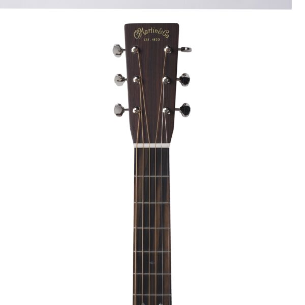 MARTIN GUITARS OM-28-6