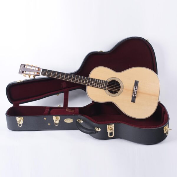 MARTIN GUITARS 0012-28 Modern Deluxe Wide Neck-4